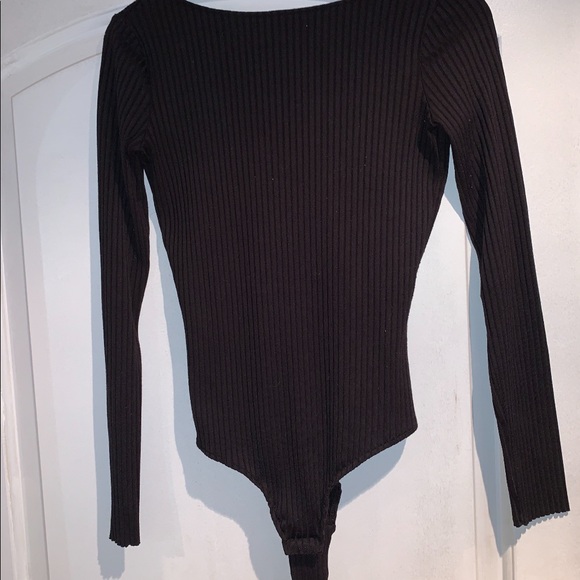 Clothes - Picture 9 of 16